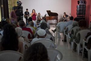 artistas-de-cuba-y-puerto-rico-dedican-recital-a-fidel-castro