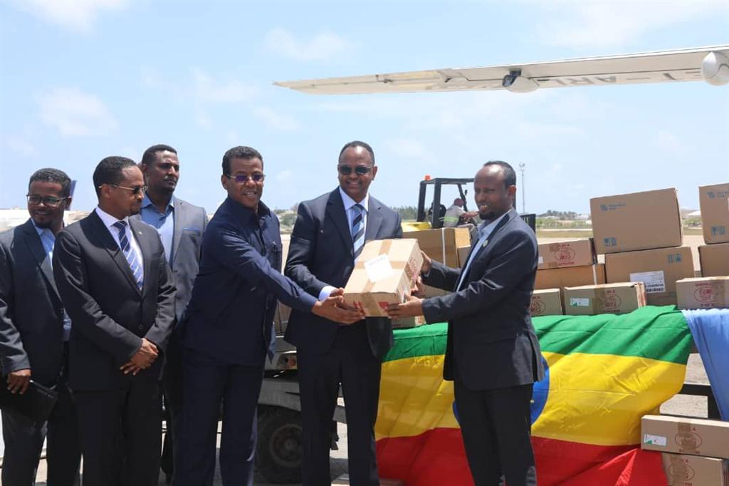 somalia-recibio-suministros-medicos-donados-por-etiopia