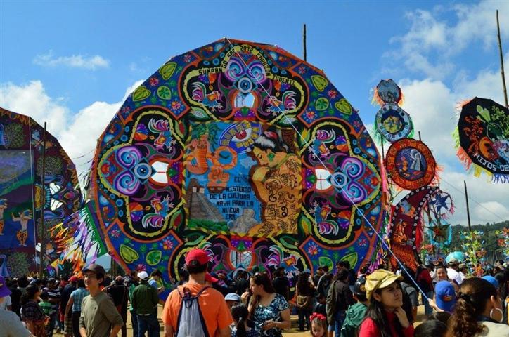 las-tradiciones-de-guatemala-dan-color-a-noviembre
