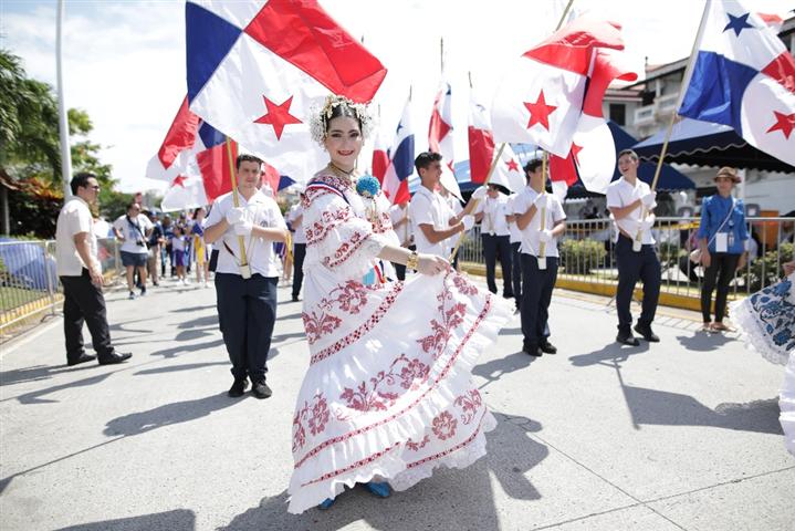 vuelven-desfiles-patrios-en-panama-por-201-anos-de-independencia