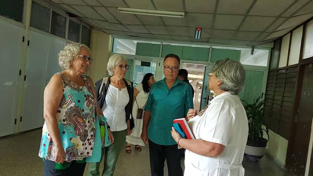 Pedagogos-españoles-en-universidad-de-ciencias-medicas-Villa-Clara