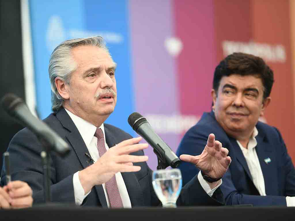 presidente-argentino-insto-a-defender-la-democracia-en-brasil