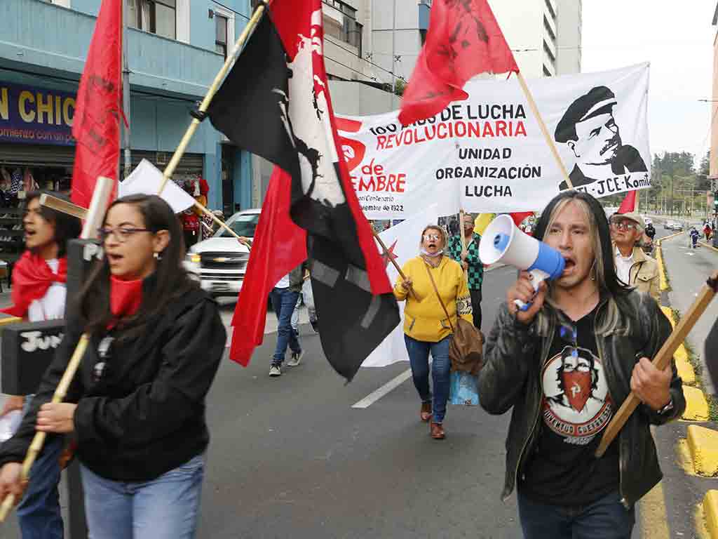  marchan-en-ecuador-por-derechos-laborales-a-un-siglo-de-huelga-obrera