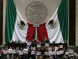 diputados-de-mexico-reanudan-debate-sobre-el-presupuesto-nacional