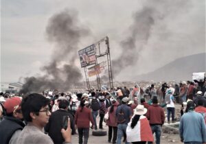 manifestantes-ocupan-aeropuerto-de-segunda-ciudad-de-peru