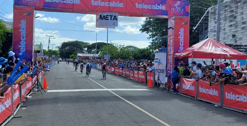 ciclista-local-gano-primera-etapa-de-la-vuelta-a-costa-rica