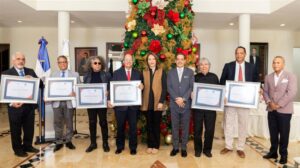 Dominicana premios Literatura