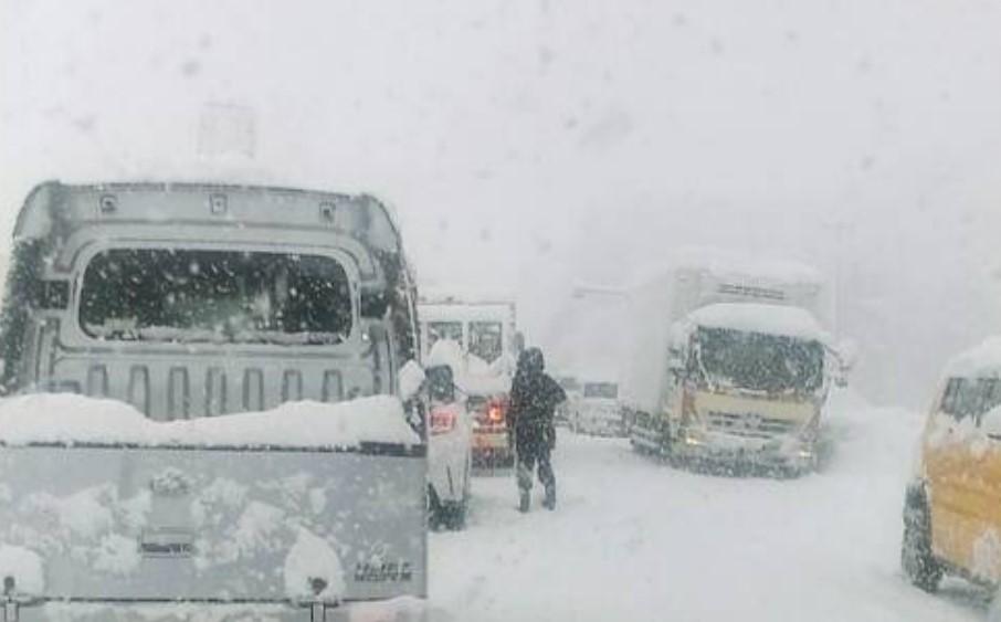 fuertes-nevadas-provocan-estragos-en-japon