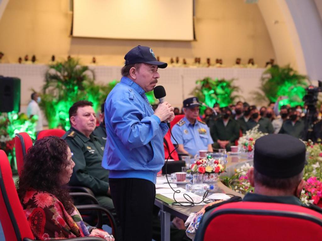  presidente-ortega-resalto-formacion-de-jovenes-militares-de-nicaragua