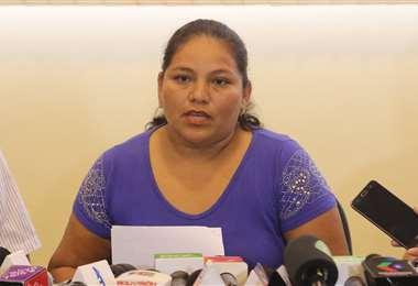 diputada-de-bolivia-exige-expulsion-de-extranjero-injerencista