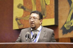 parlamento-de-ecuador-pide-investigar-acusaciones-de-corrupcion