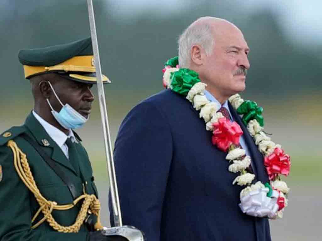 honra-presidente-belaruso-a-heroes-de-zimbabwe