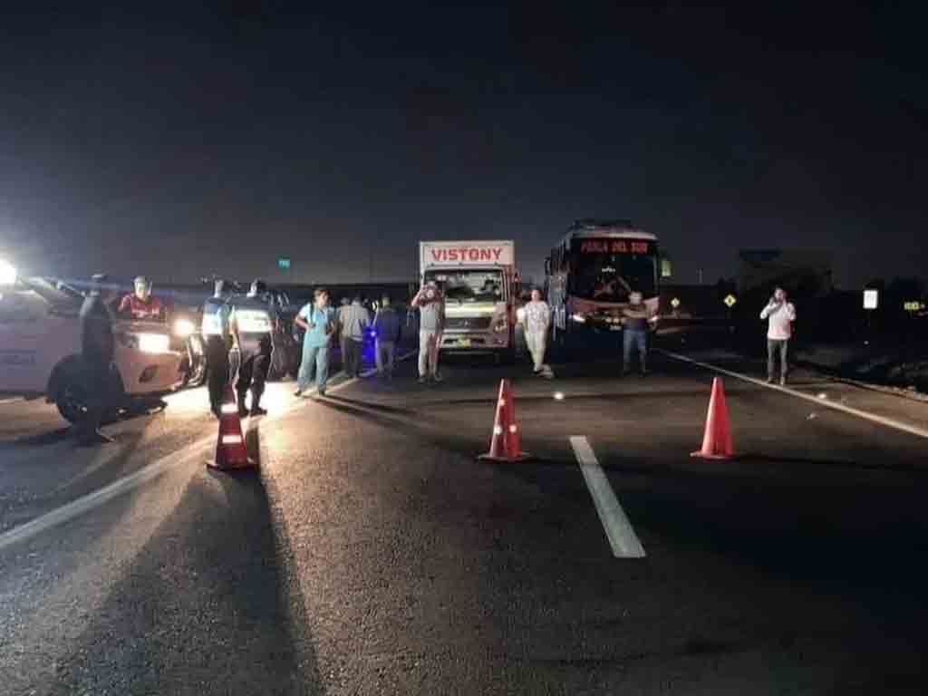 crece-protesta-con-bloqueo-de-importante-carretera-en-peru