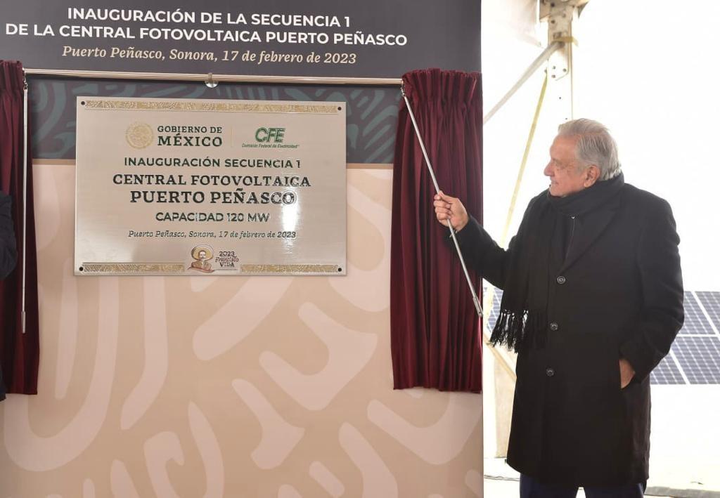 inaugura-lopez-obrador-primera-fase-de-gigantesca-planta-fotovoltaica