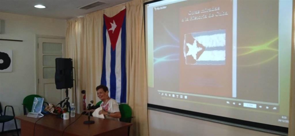  presentan-en-feria-del-libro-novedosa-vision-sobre-cuba