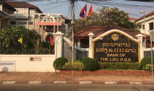 laos-flexibiliza-operaciones-con-divisas-para-estabilizar-moneda