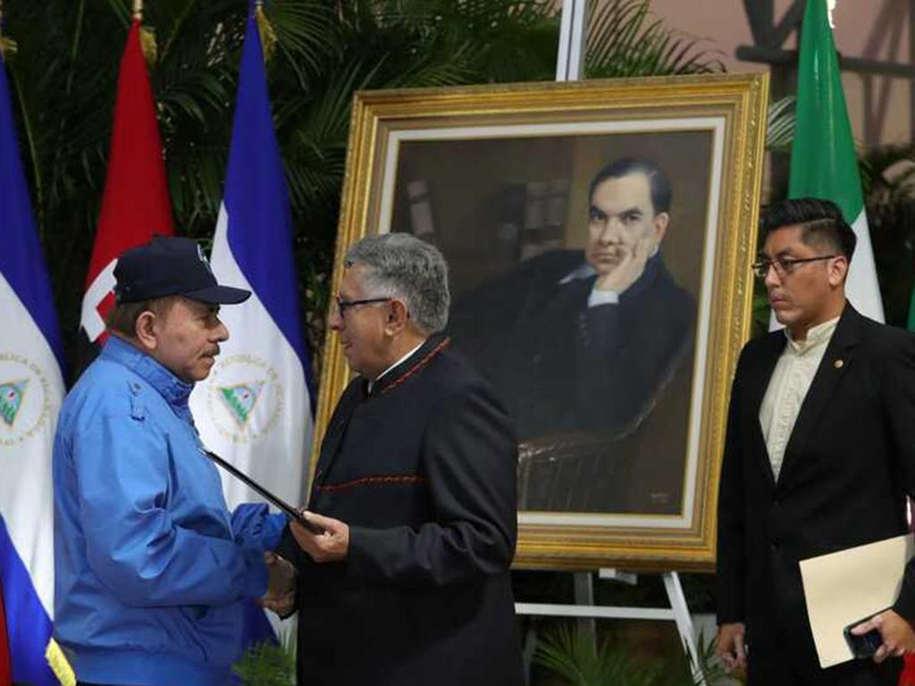  presidente-de-nicaragua-recibe-cartas-credenciales-de-embajadores