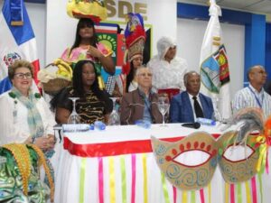 fiestas-y-tradiciones-llegan-con-los-carnavales-a-dominicana