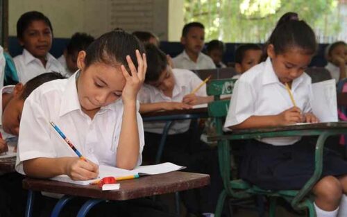 gobierno-incrementa-presupuesto-de-educacion-en-el-salvador