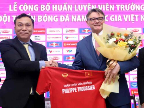 dt-frances-promete-llevar-futbol-de-vietnam-al-siguiente-nivel