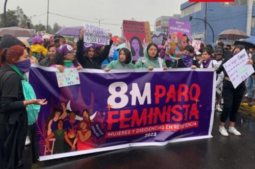 mujeres-toman-las-calles-de-ecuador-contra-violencia-y-desigualdad