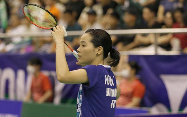 con-dificultad-avanza-primera-raqueta-de-vietnam-en-lid-de-badminton