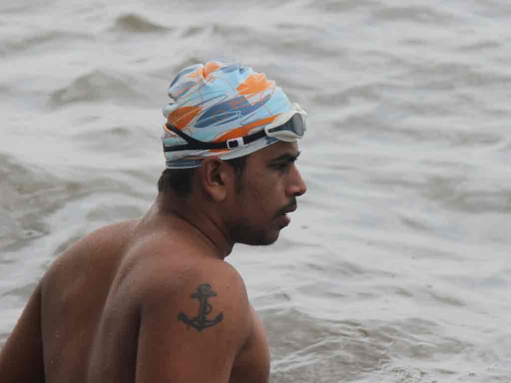 indio-koli-el-mas-joven-en-completar-desafio-de-los-siete-oceanos