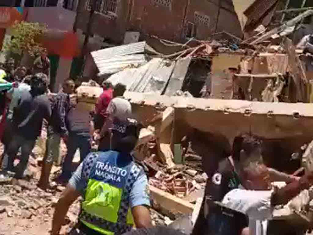 ecuador-reporta-seis-muertos-tras-sismo-de-magnitud-6-5