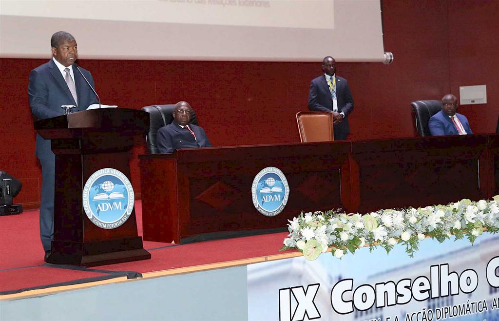  angola-examino-prioridades-de-su-politica-exterior