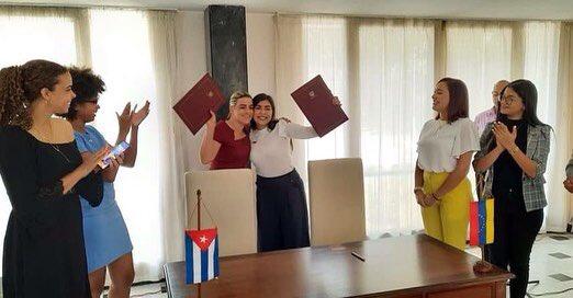  juventud-de-venezuela-y-de-cuba-firman-acuerdo-de-cooperacion