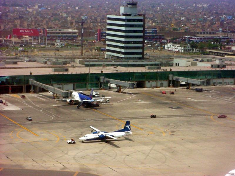 aeropuerto-de-peru-estrena-nueva-torre-de-control-y-pista