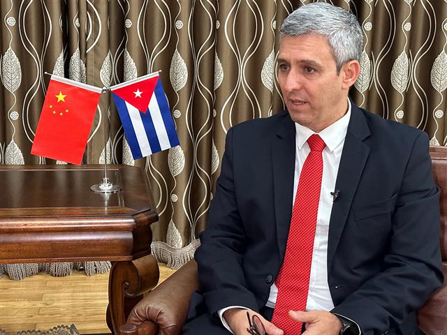 china-y-cuba-por-potenciar-nexos-en-sectores-estrategicos