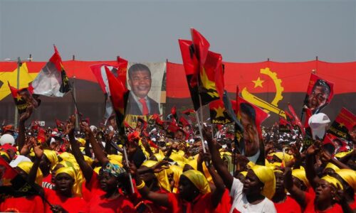 partido-mpla-valora-defensa-de-la-paz-en-angola