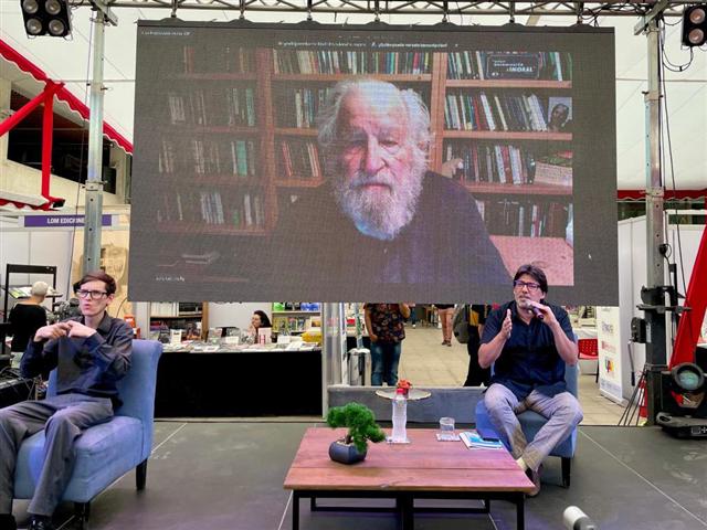  latinoamerica-puede-liberarse-de-la-influencia-de-eeuu-dice-chomsky