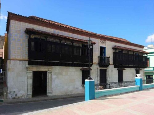 casa-antigua-santiago-cuba