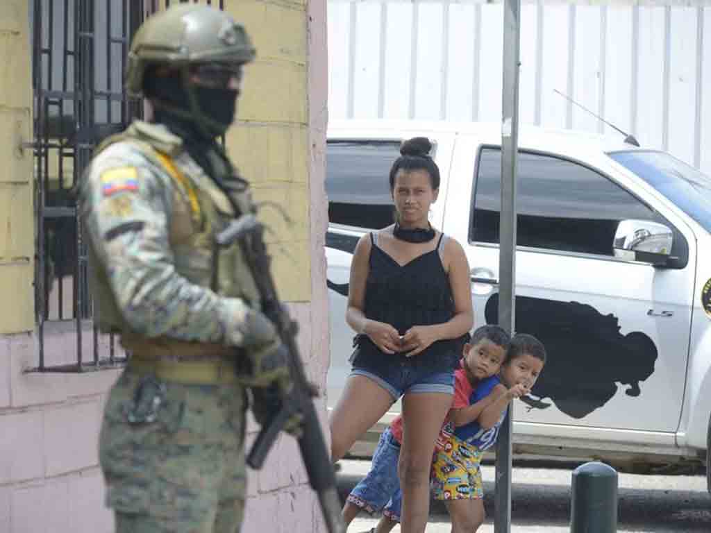 refuerzan-presencia-policial-en-capital-de-ecuador