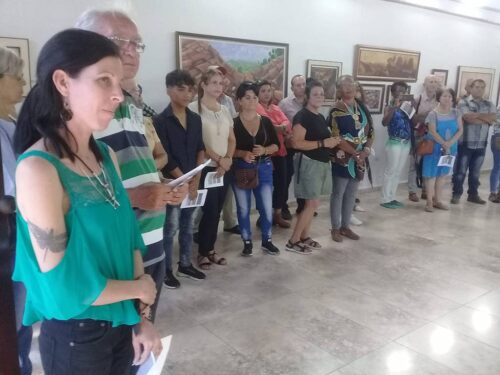 público-Exposición-villa-de-Cuba