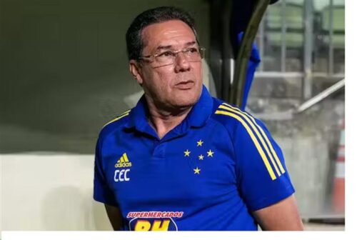 Club brasileno Corinthians contrato a Luxemburgo como tecnico