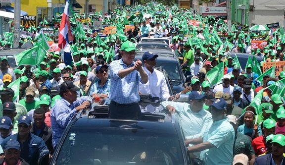 Leonel-Fernandez-primero-de-mayo.