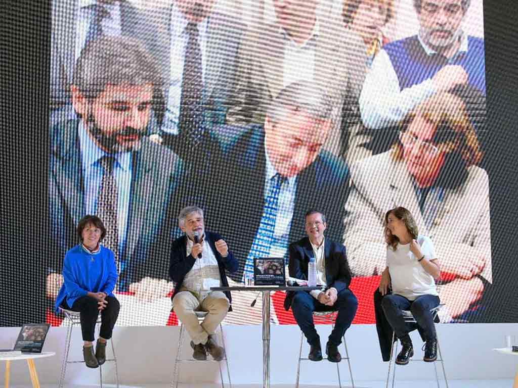 inauguraran-muestra-sobre-expresidente-argentino-nestor-kirchner