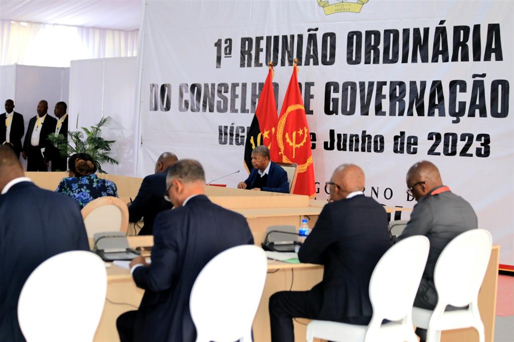 abordan-en-angola-problemas-de-infraestructura-e-inversiones