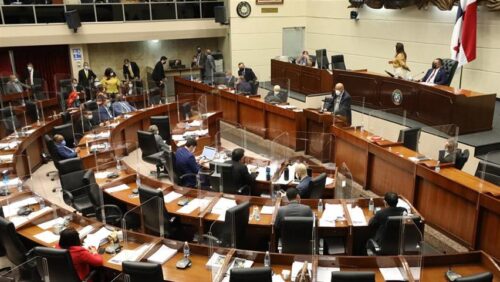 gabinete-da-luz-verde-a-controversial-contrato-con-minera-panama