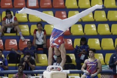 entrenador-cubano-satisfecho-con-labor-de-gimnastas-en-centrocaribes