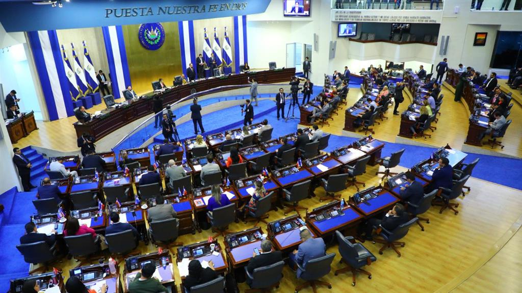 salvadorenos-con-aspiraciones-quimericas-con-el-legislativo