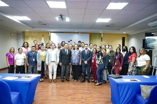 encuentro-educativo-en-panama-con-cuba-como-centro