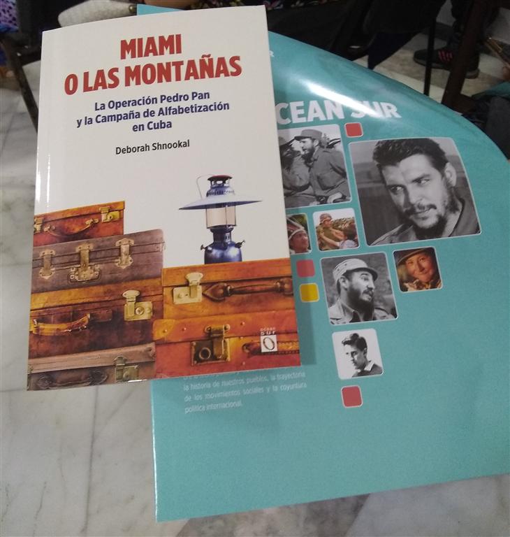  presentan-libro-miami-o-las-montanas-ante-jovenes-cubanos