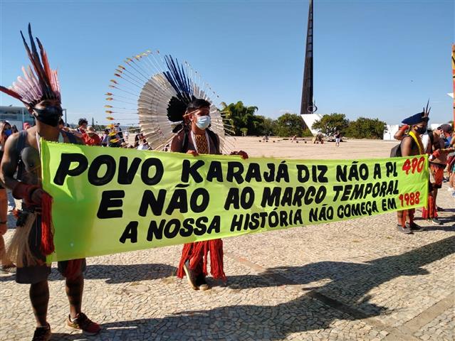 Movilizaciones en Brasil contra tesis que lacera derechos indigenas