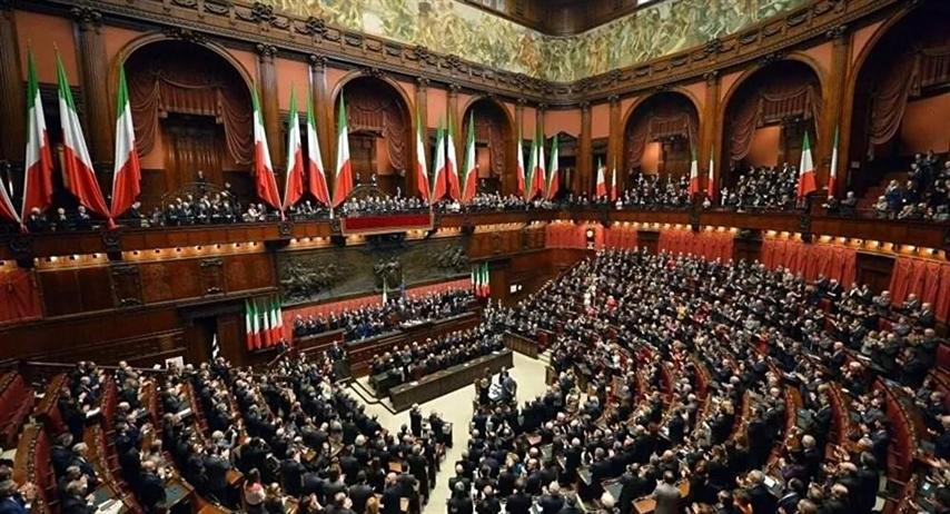 parlamento-de-italia-debate-ley-contra-los-vientres-de-alquiler
