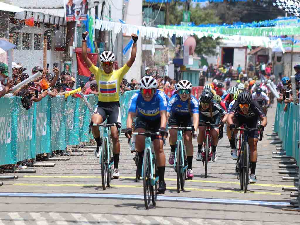 colombiana-guluma-gana-segunda-etapa-de-vuelta-ciclistica-a-guatemala