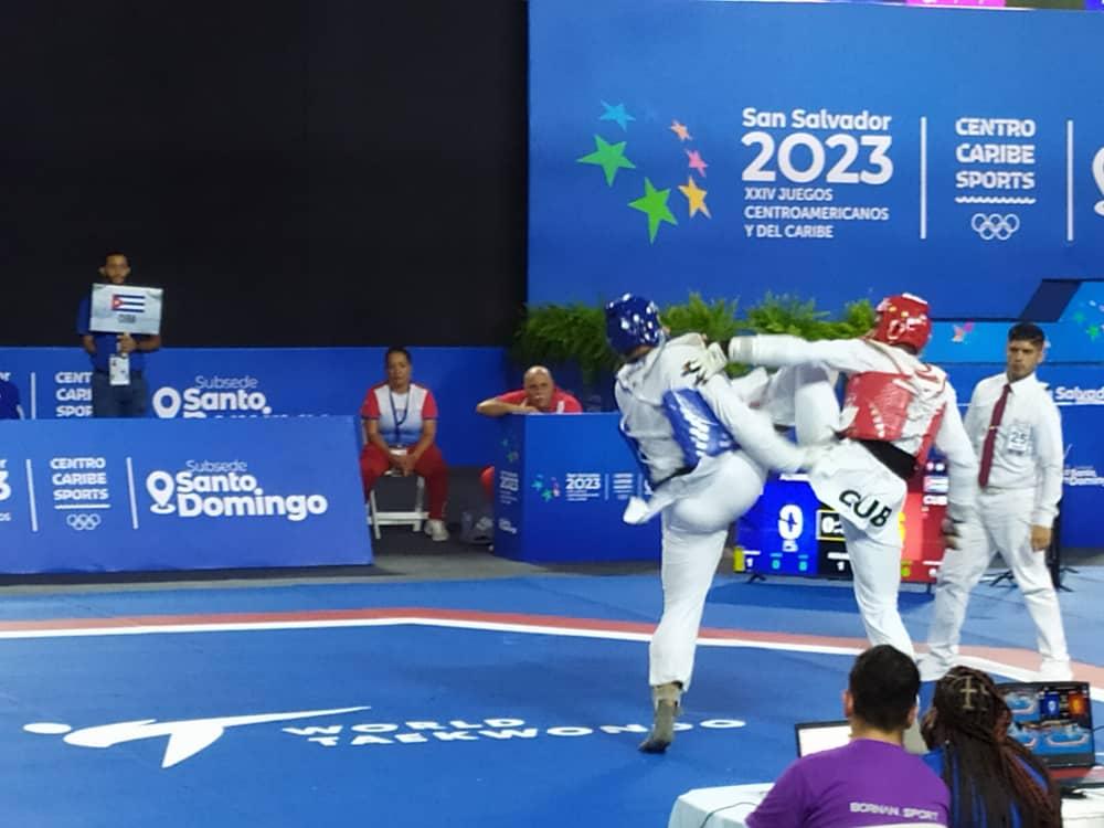 cubano-rafael-alba-gana-titulo-centroamericano-en-taekwondo